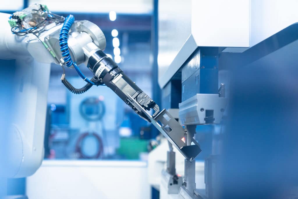 Une sous-traitance solide grâce à l'homme et à la machine 1